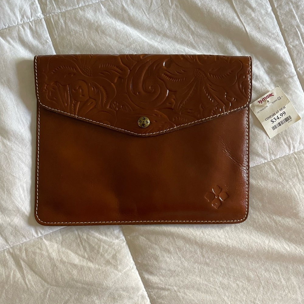 Patricia Nash Heritage Envelope Leather Clutch